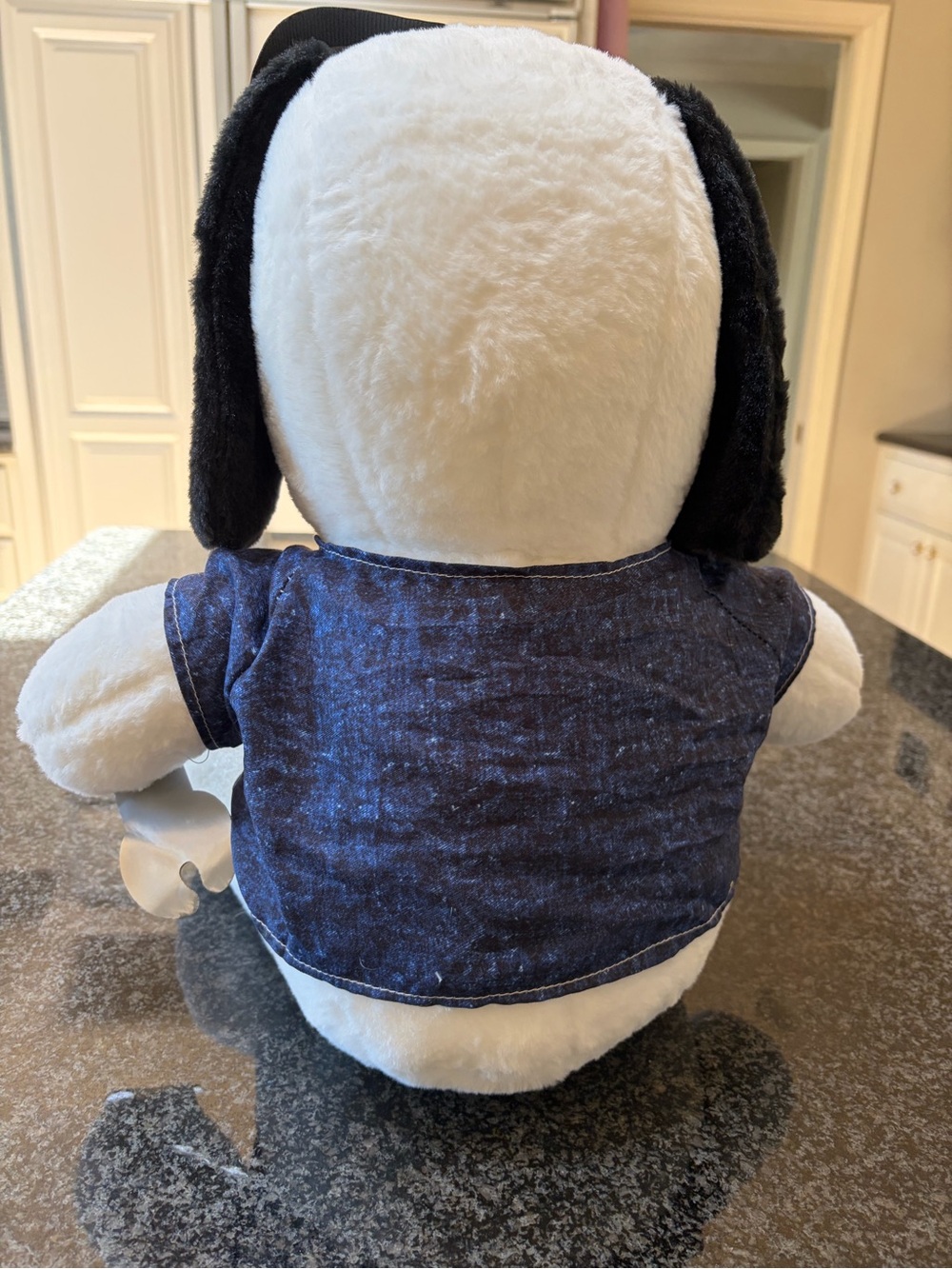 SNOOPY 17 inch Plush with Flappy Ears and Flying Ace Pilot Outfit -NWOT - Picture 5 of 5